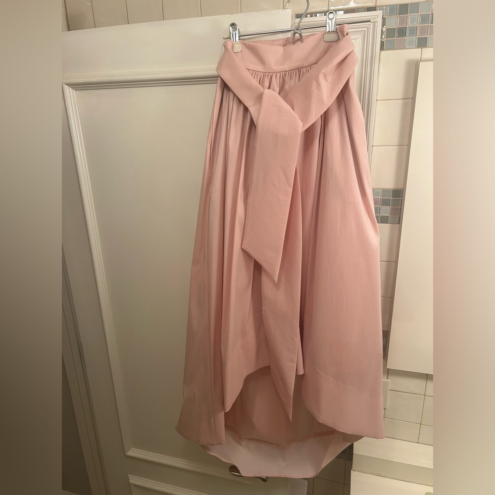 Eliza J size 4 pink high low formal thick material skirt